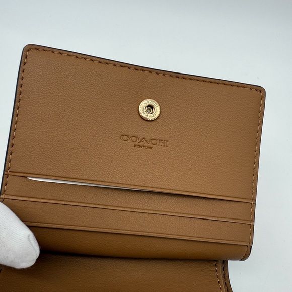 Coach Snap Wallet with Shell Print IM/ Coral/Sunrise - Picture 9 of 15